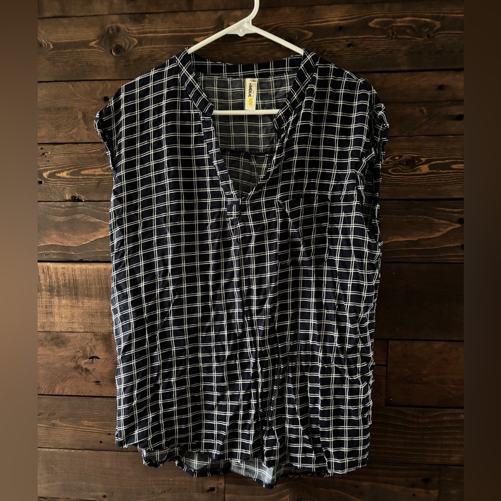 Lara Fashion Henley top